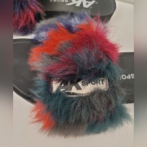 AK Anne Klein Sport Womens Quency Slide Flat Sandals Fuzzy Size 7.5 M US